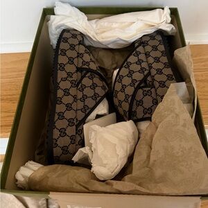 Gucci GG Monogram Supreme Platform Slip On Sandals size 40